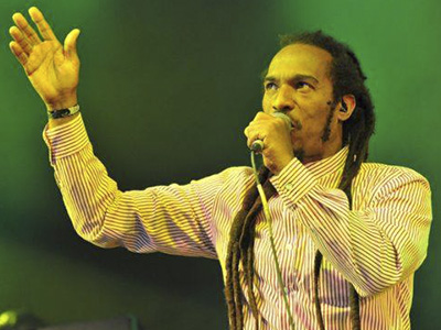 Benjamin Zephaniah: poeta dub británico-jamaiquino y performer político - Géneros literarios - Gonzalo Zuloaga- poesía - narrativa 